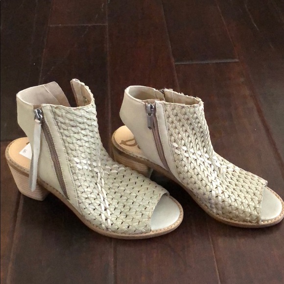 Sam Edelman Booties - Picture 1 of 7